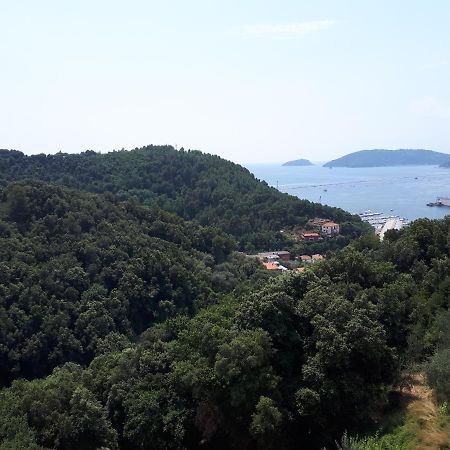 Casa Vacanze P&G. Colline, Mare, Relax Специя Екстериор снимка